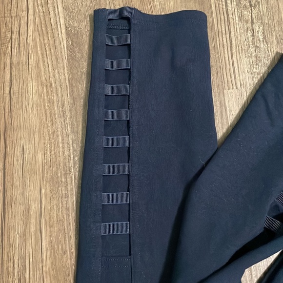 Victoria’s Secret Sport Navy Blue Full Length Leggings - Picture 2 of 4